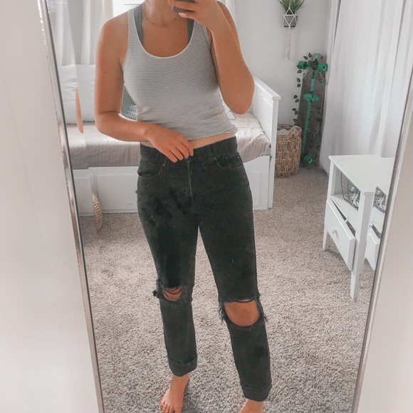 SOLD Tommy Hilfiger distressed black jeans - Picture 6 of 6